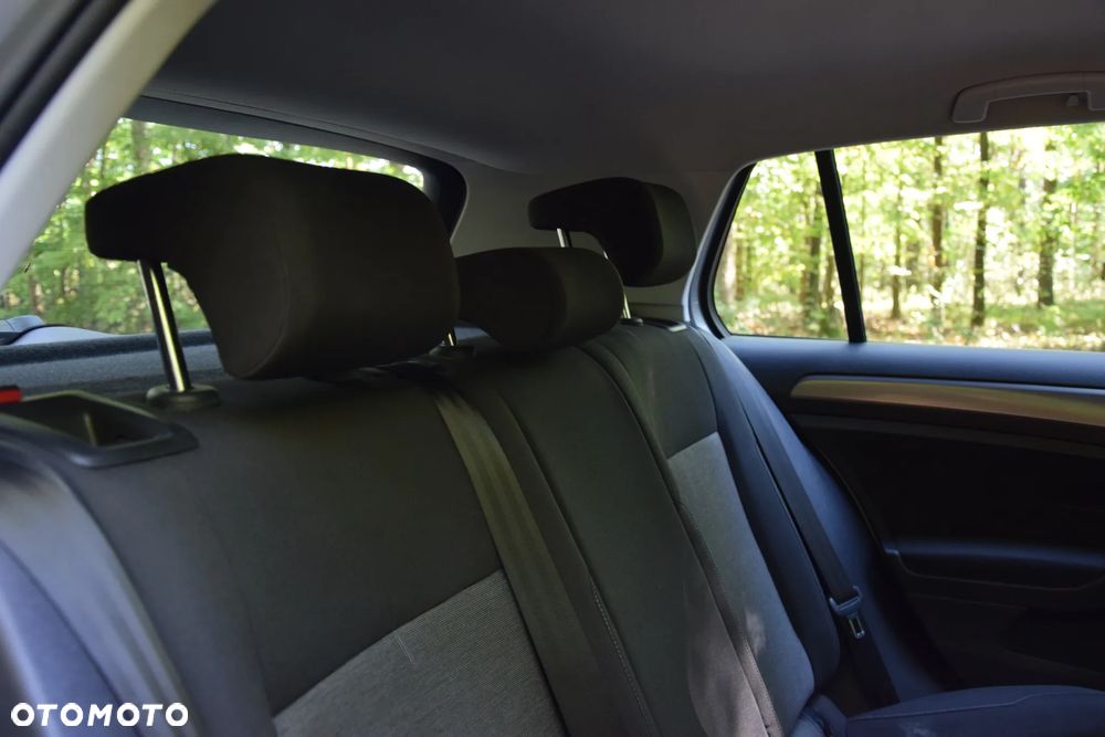 Volkswagen Golf 1.6 TDI BMT Comfortline - 36