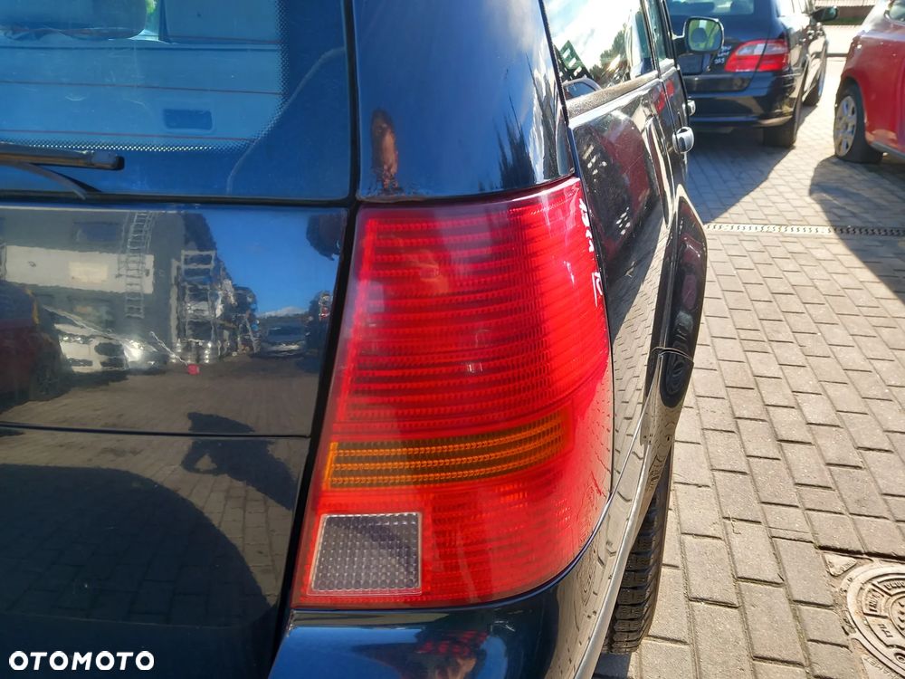 VW GOLF IV LAMPA PRAWA TYLNA PRAWY TYŁ W BŁOTNIK - 1