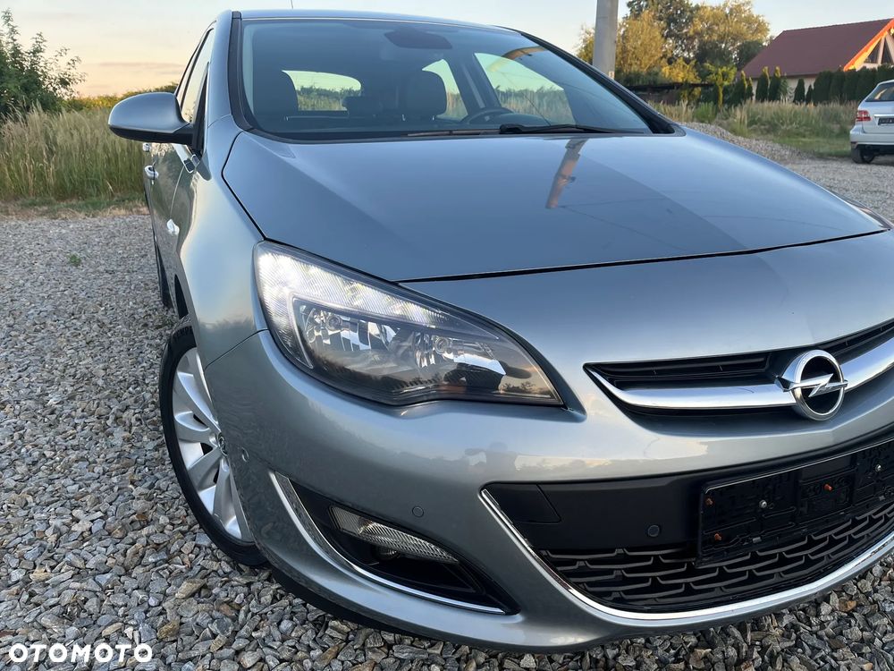 Opel Astra 1.4 Turbo Innovation - 4