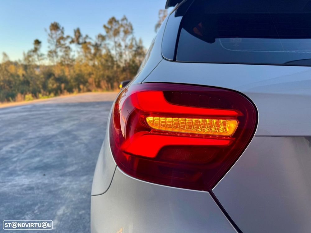 Mercedes-Benz A 180 d AMG Line - 56