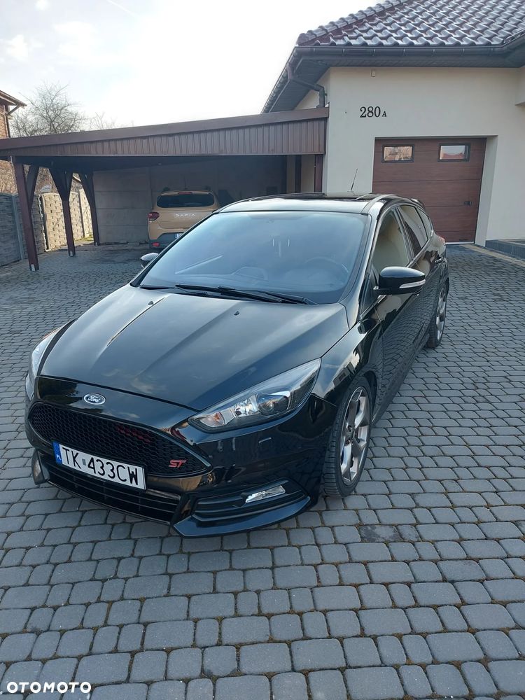 Ford Focus ST - 5