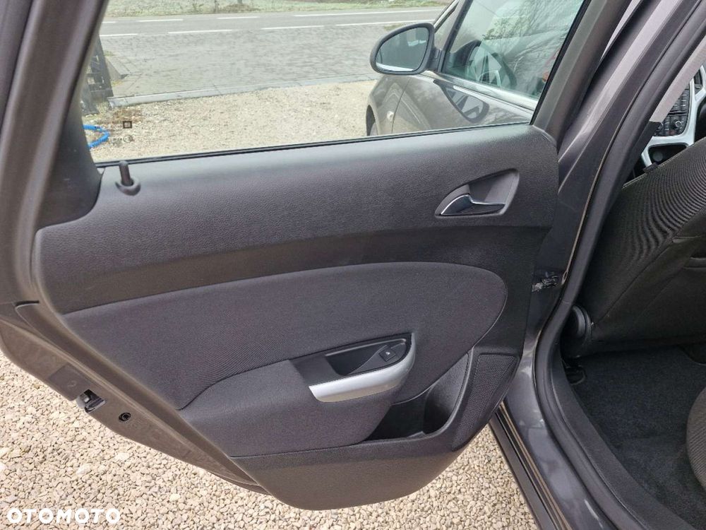 Opel Astra 1.4 Turbo Cosmo - 18