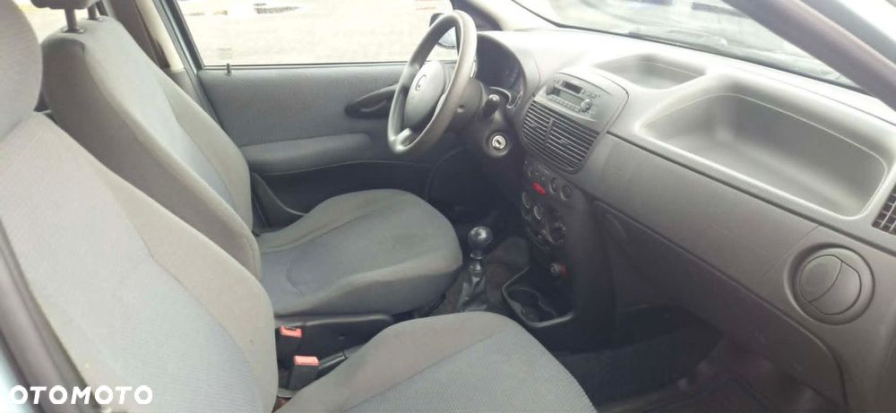 Fiat Punto - 8