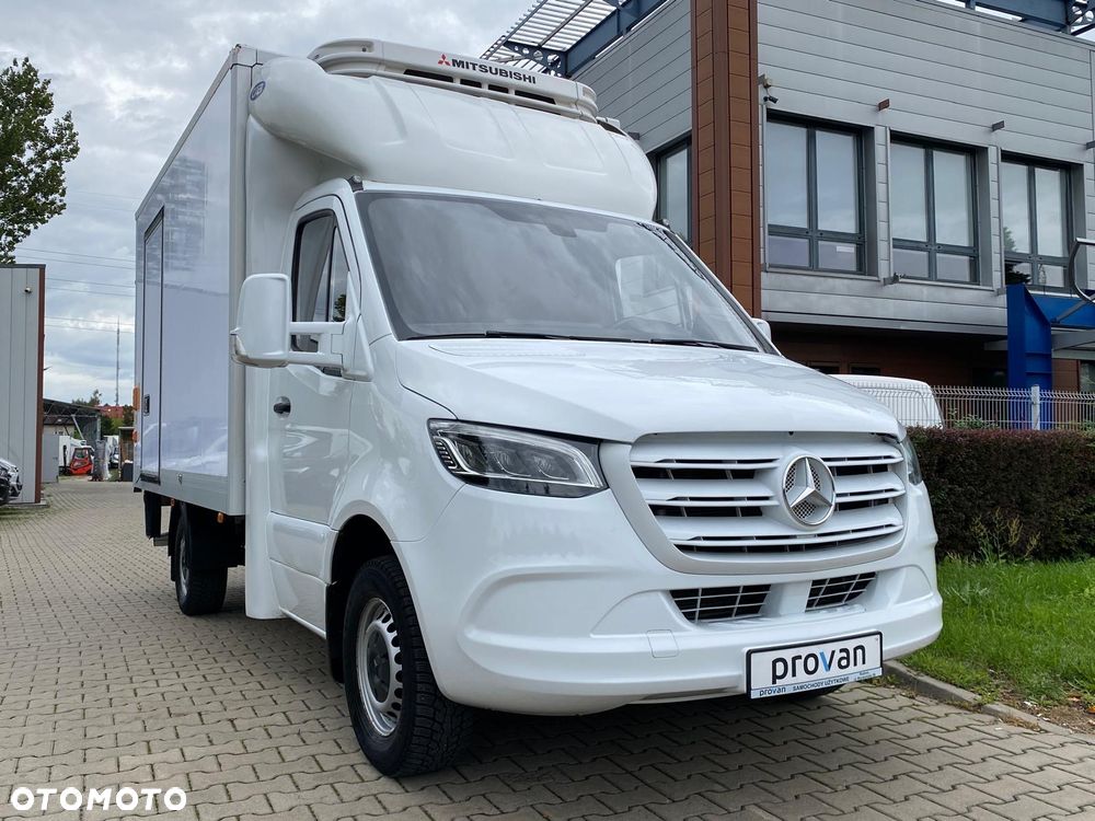 Mercedes-Benz SPRINTER 319 CDI 3,0 V6 AUTOMAT KONTENER CHŁODNIA WINDA - 7