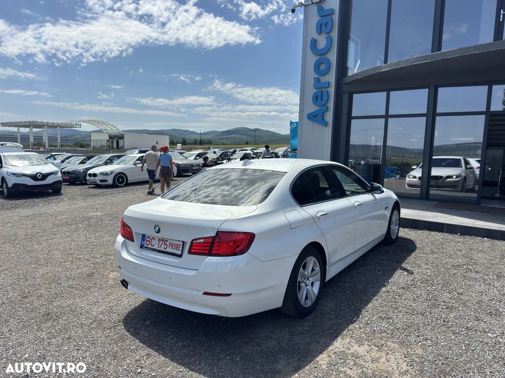 BMW Seria 5 520d BluePerformance - 10