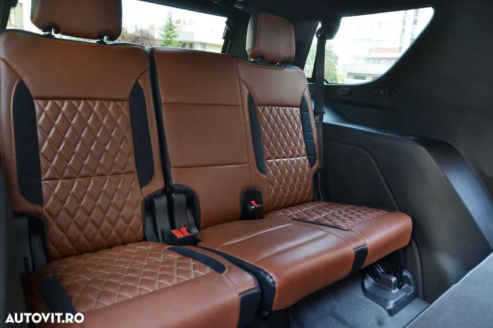 Chevrolet Tahoe - 16