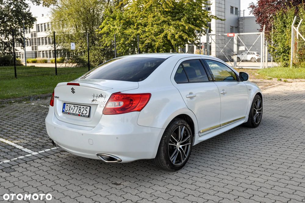 Suzuki Kizashi 2.4 Sport 4WD CVT - 4