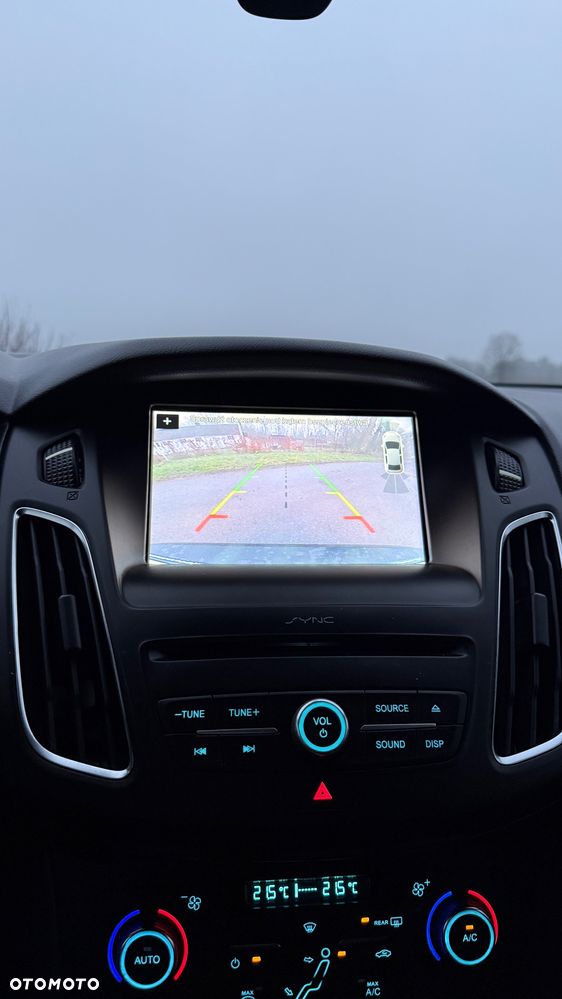 Ford Focus 1.0 EcoBoost Start-Stopp-System ST-LINE STYLE - 12