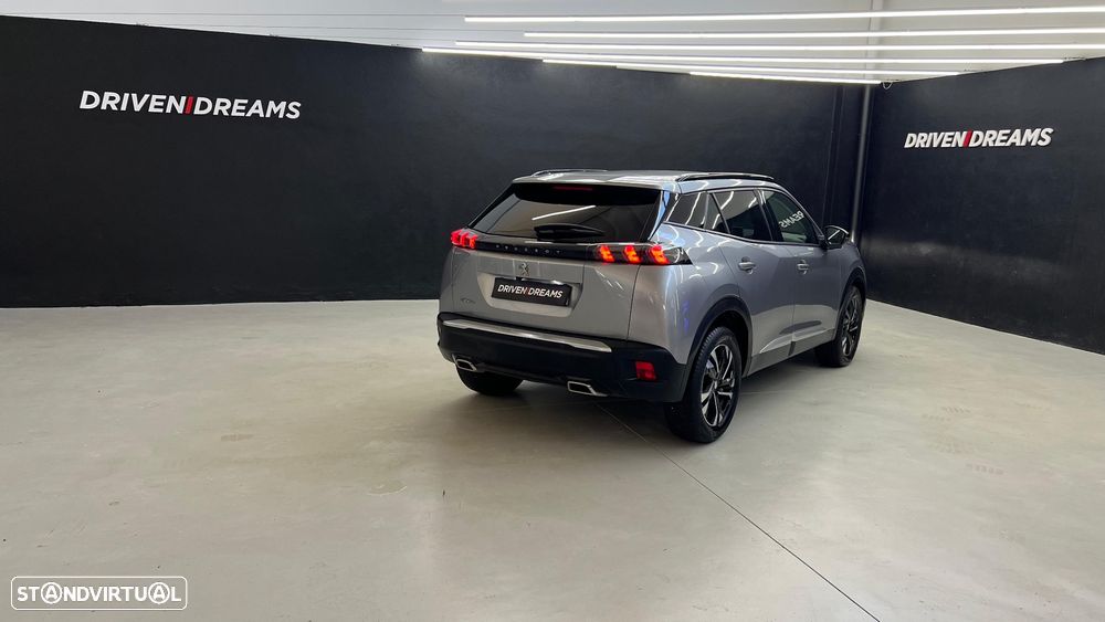 Peugeot 2008 1.2 PureTech Allure Pack EAT8 - 4