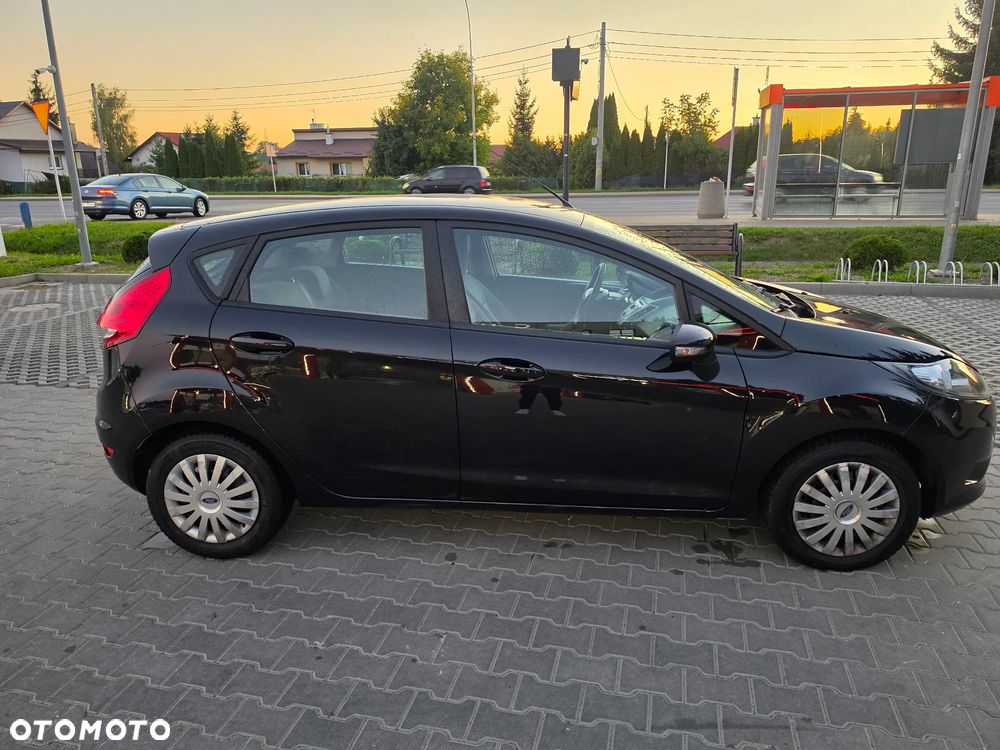 Ford Fiesta - 6