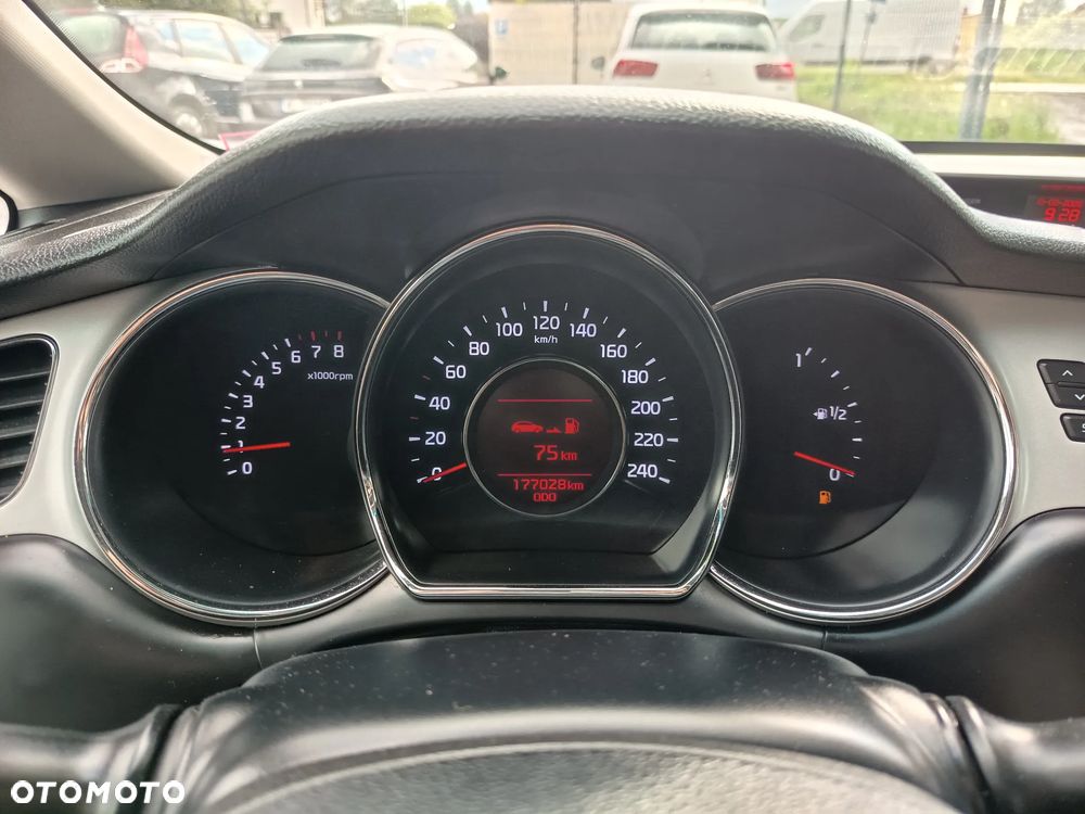 Kia Ceed 1.4 CVVT Fifa World Cup Edition - 18