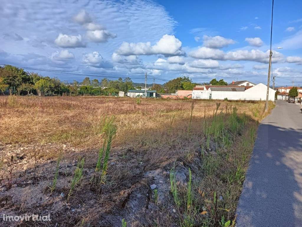 Terreno para construção de moradias - Eixo - Aveiro - Grande imagem: 2/12