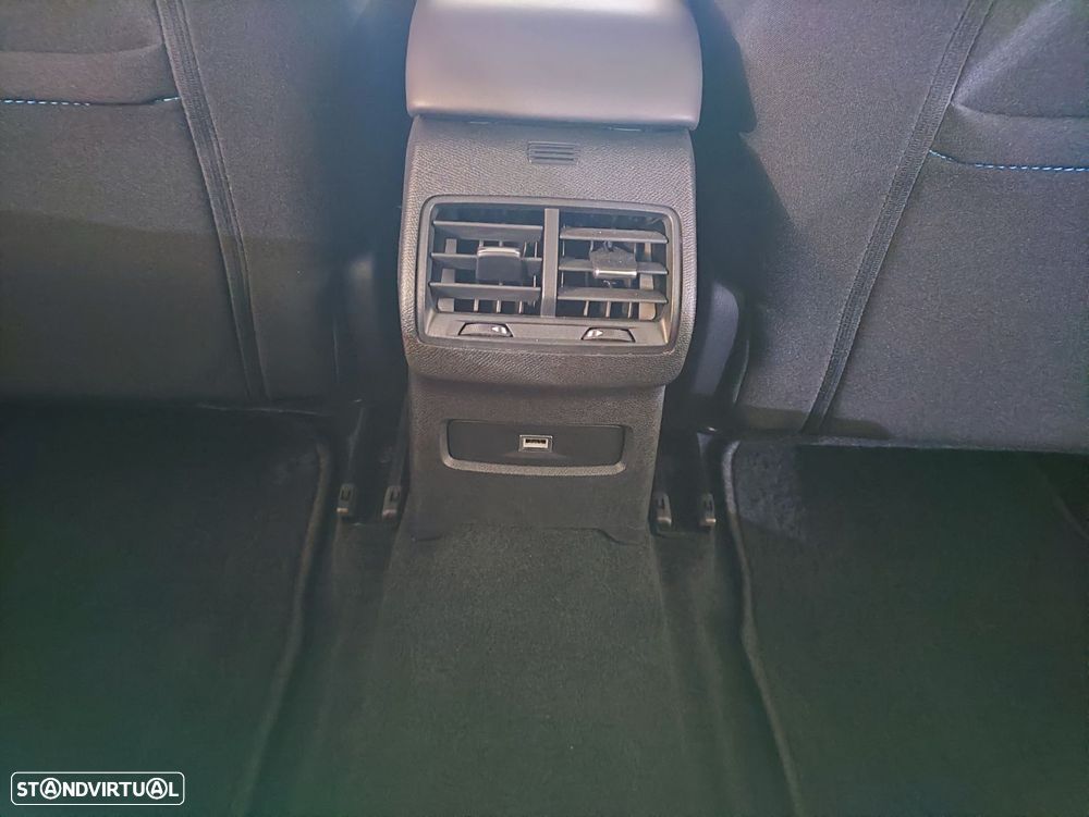 Citroën C4 X 1.5 BlueHDi Max EAT8 - 30