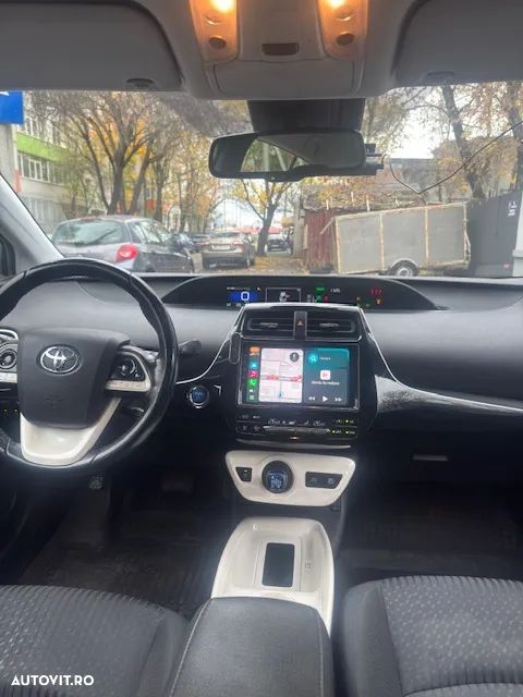 Toyota Prius - 5