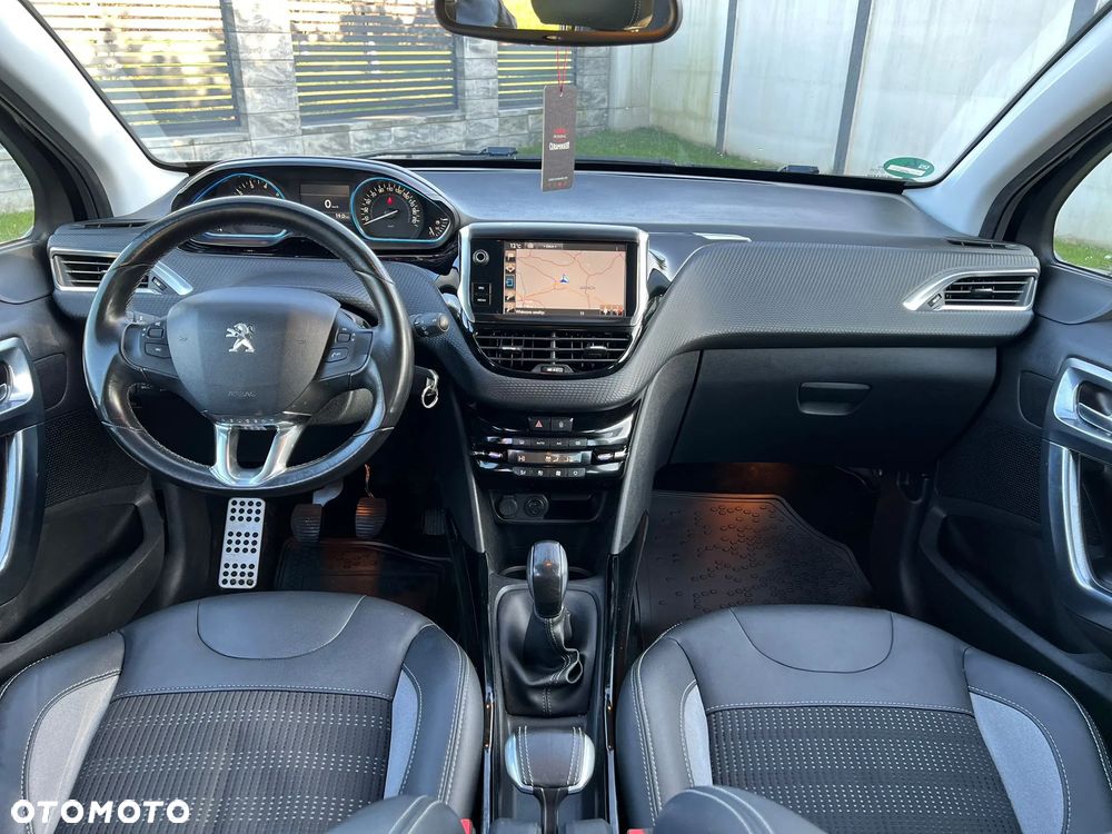 Peugeot 2008 1.2 Pure Tech Crossway S&S - 23