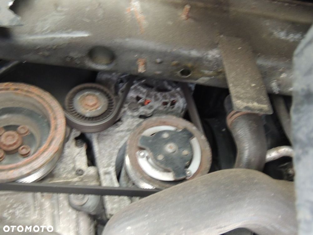 Kompresor klimatyzacji VW  Passat B7 '11 2.0 TDI CFF - 1