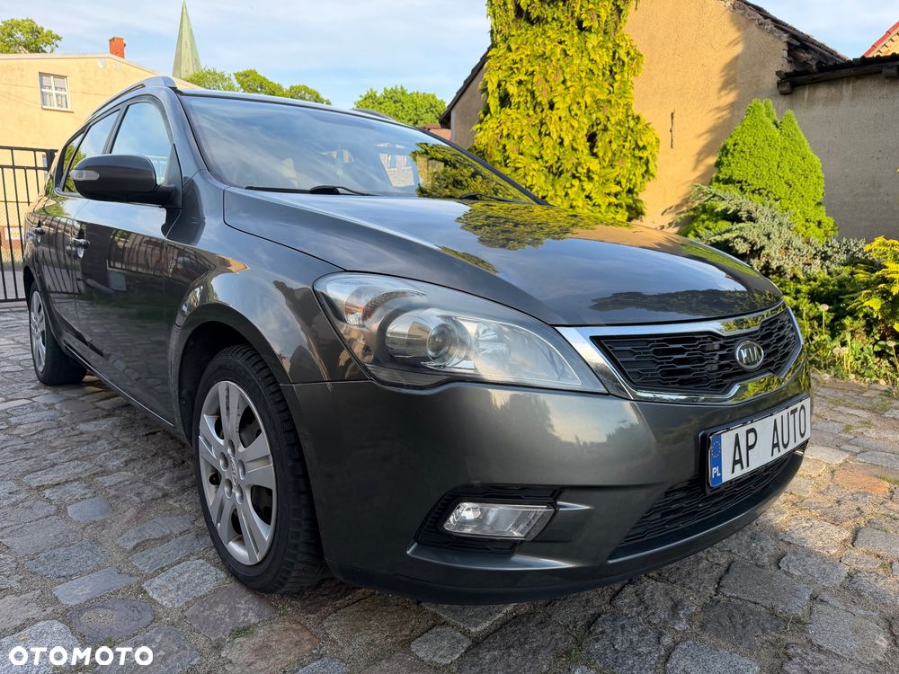 Kia Ceed 1.6 CRDi 90 ISG Spirit - 8