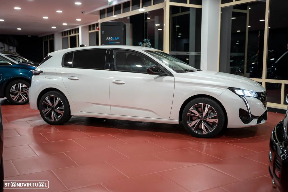 Peugeot 308 1.6 Hybrid Allure Pack e-EAT8 - 13