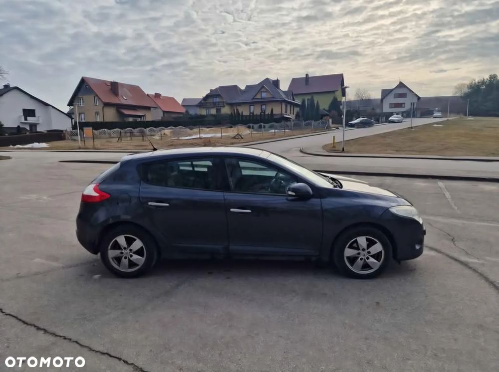 Renault Megane 2.0 140 CVT Luxe - 4