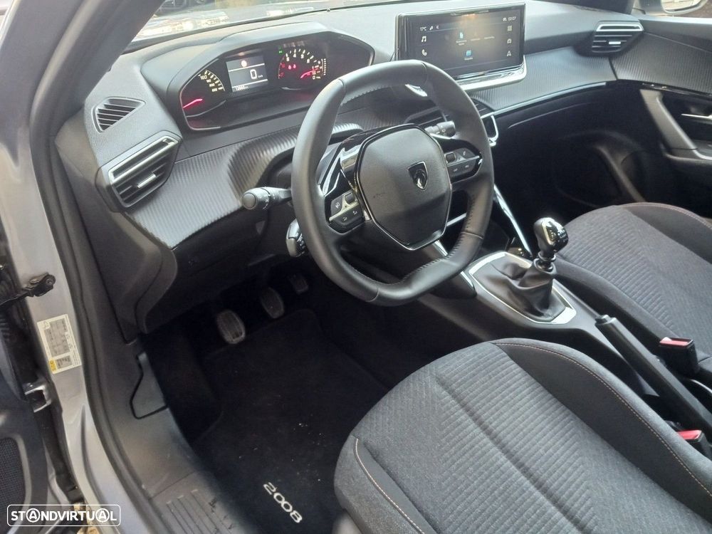 Peugeot 2008 1.2 PureTech Style - 28