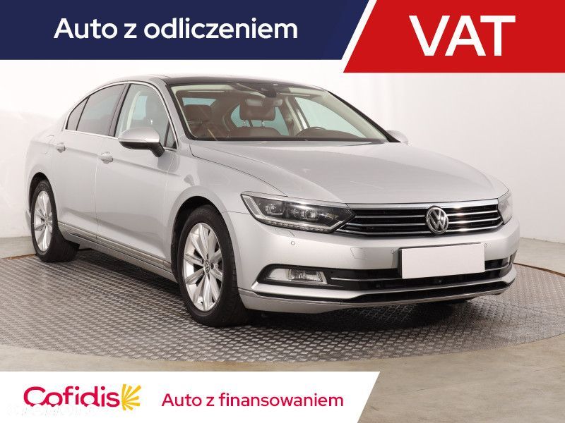 Volkswagen Passat - 2