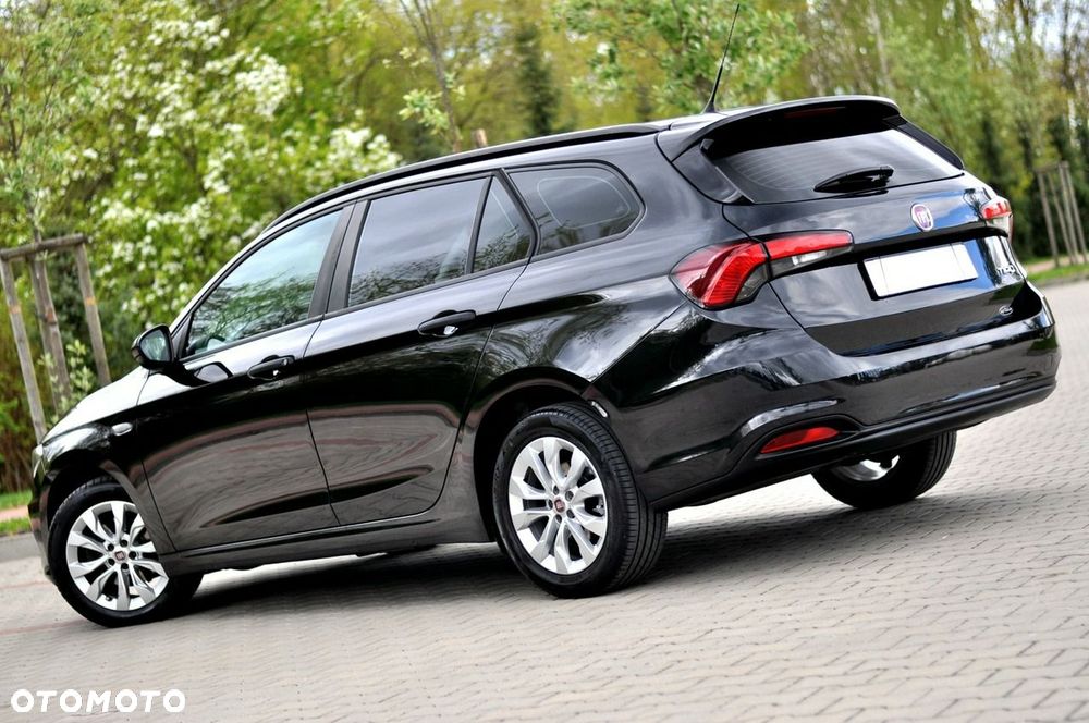 Fiat Tipo 1.4 16v Lounge EU6d - 4