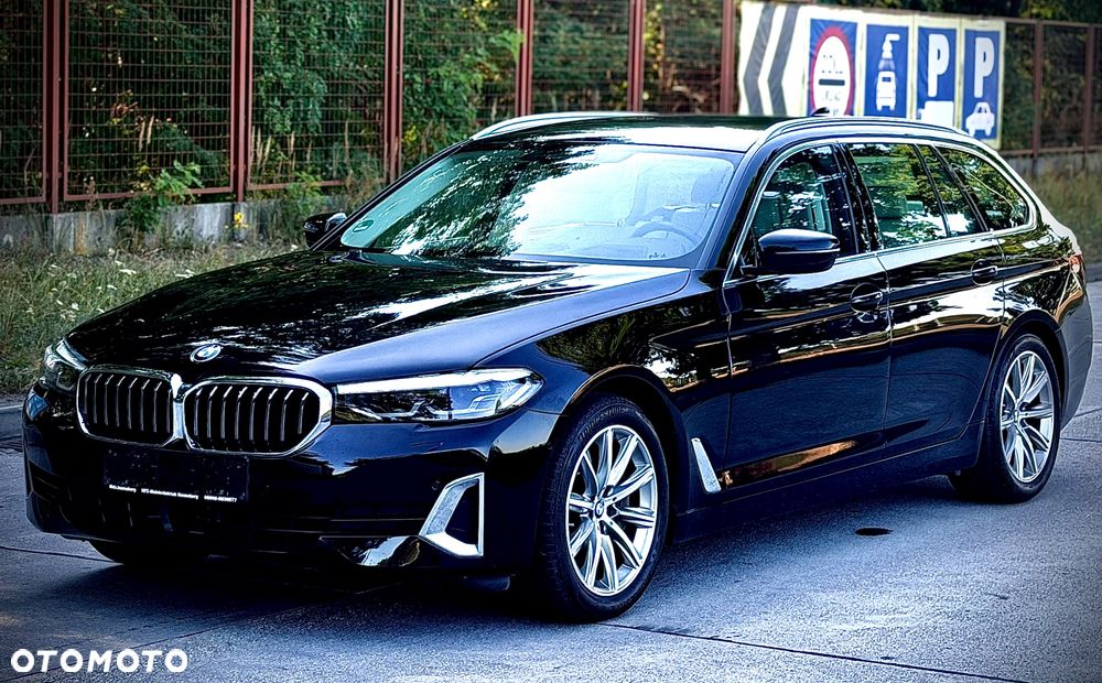 BMW Seria 5 540d xDrive Luxury Line - 9