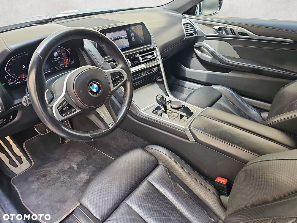 BMW Seria 8 - 11