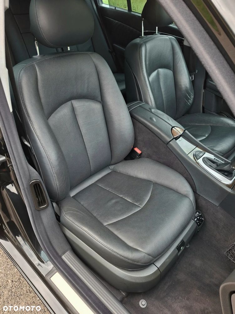 Mercedes-Benz Klasa E 500 Avantgarde Sport Edition - 11