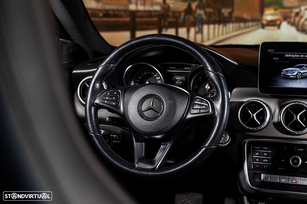 Mercedes-Benz CLA 200 d Urban Aut. - 11