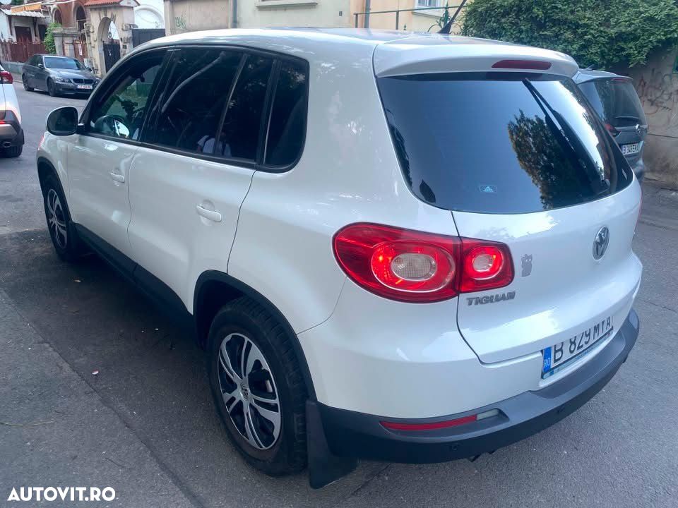 Volkswagen Tiguan - 2