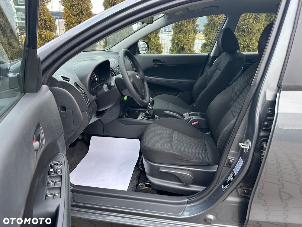 Hyundai i30 1.4 Edition Plus - 11