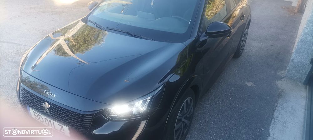 Peugeot 208 - 6