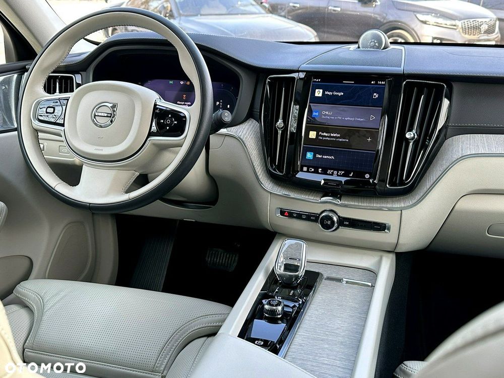 Volvo XC 60 D5 AWD Inscription - 24