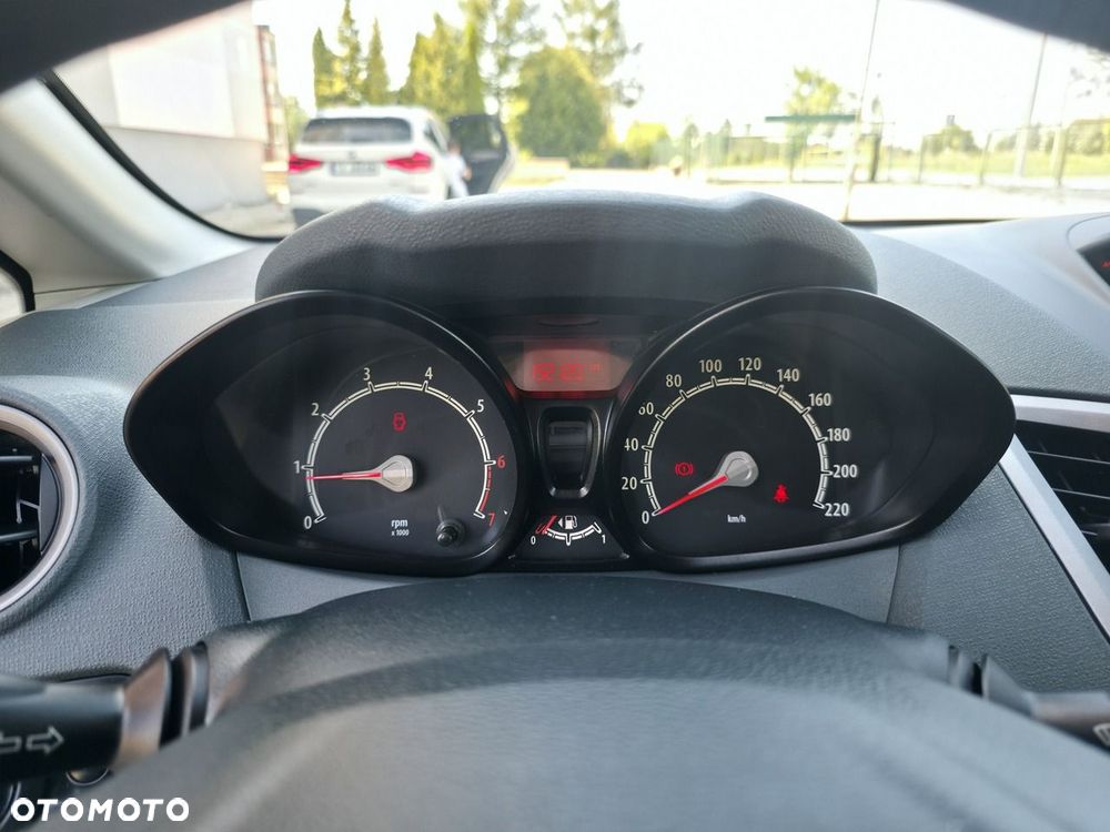Ford Fiesta - 19