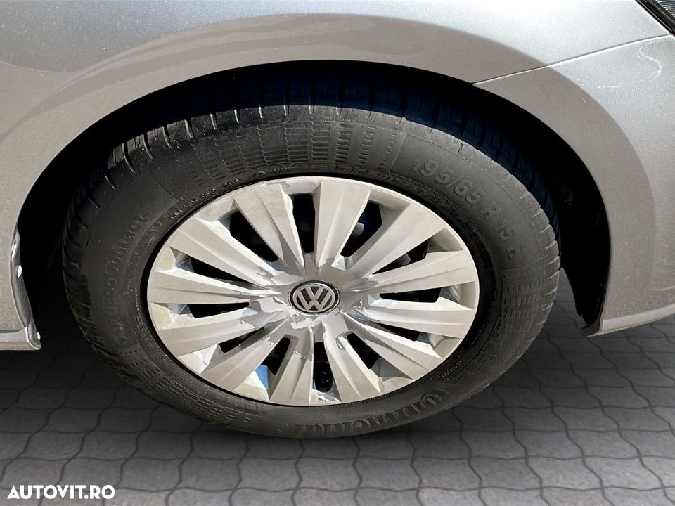 Volkswagen Golf 1.0 TSI DSG Comfortline - 11