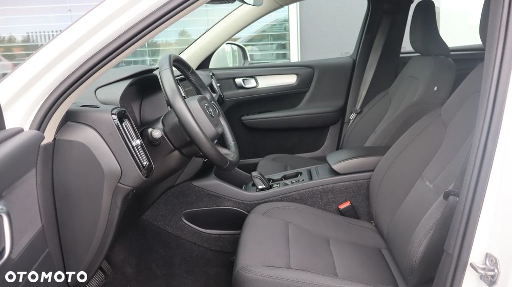 Volvo XC 40 T3 Momentum - 14