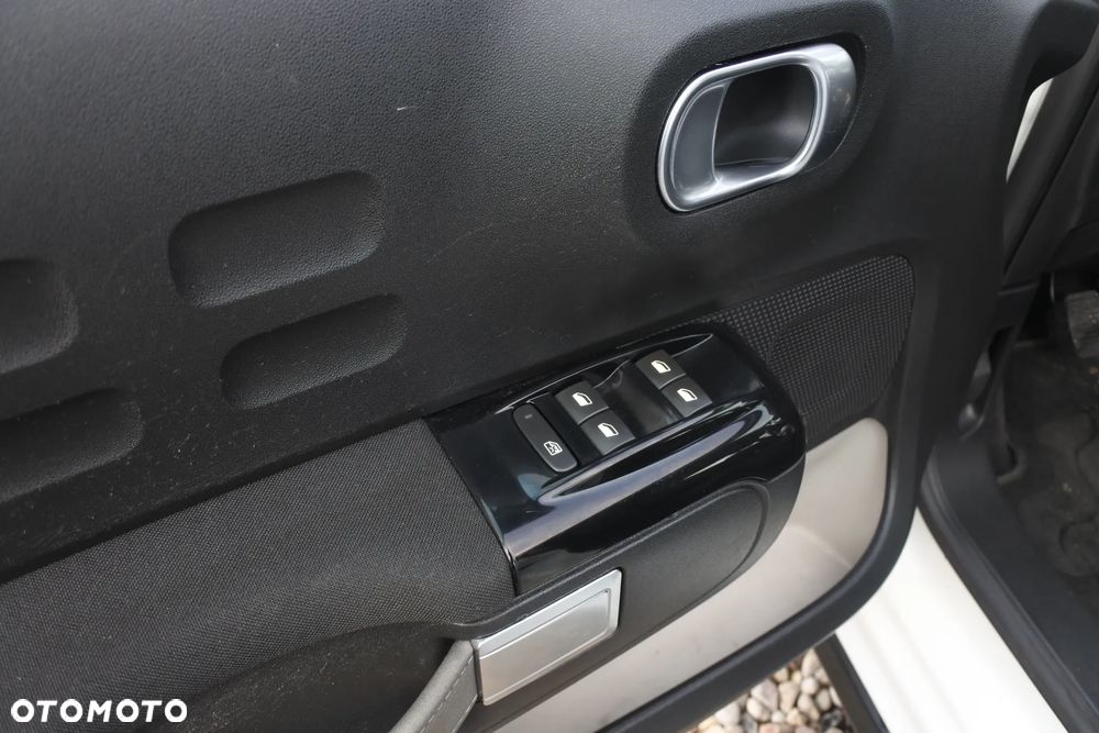 Citroën C3 Pure Tech 82 SHINE - 17