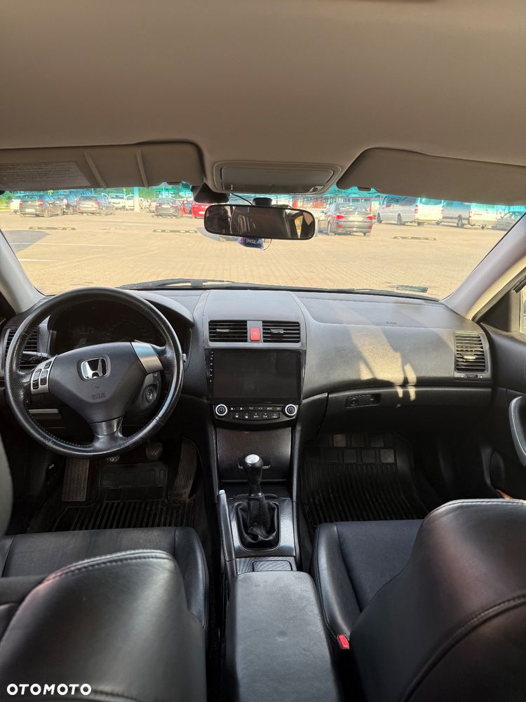 Honda Accord 2.0 Comfort - 10
