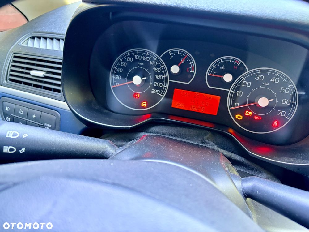 Fiat Punto 1.2 8V - 13