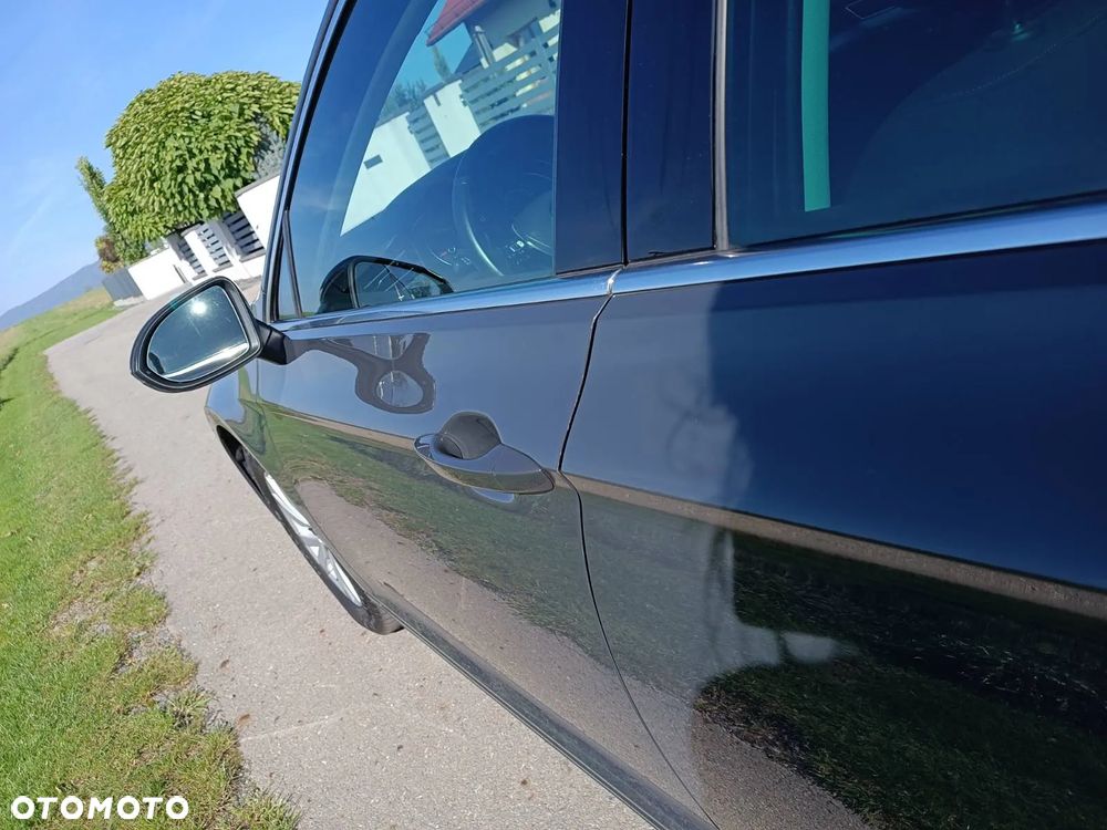 Volkswagen Passat Variant 2.0 TDI BMT Comfortline - 14