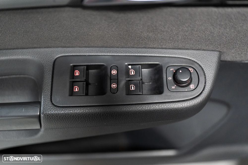 VW Sharan 2.0 TDI Confortline DSG - 12