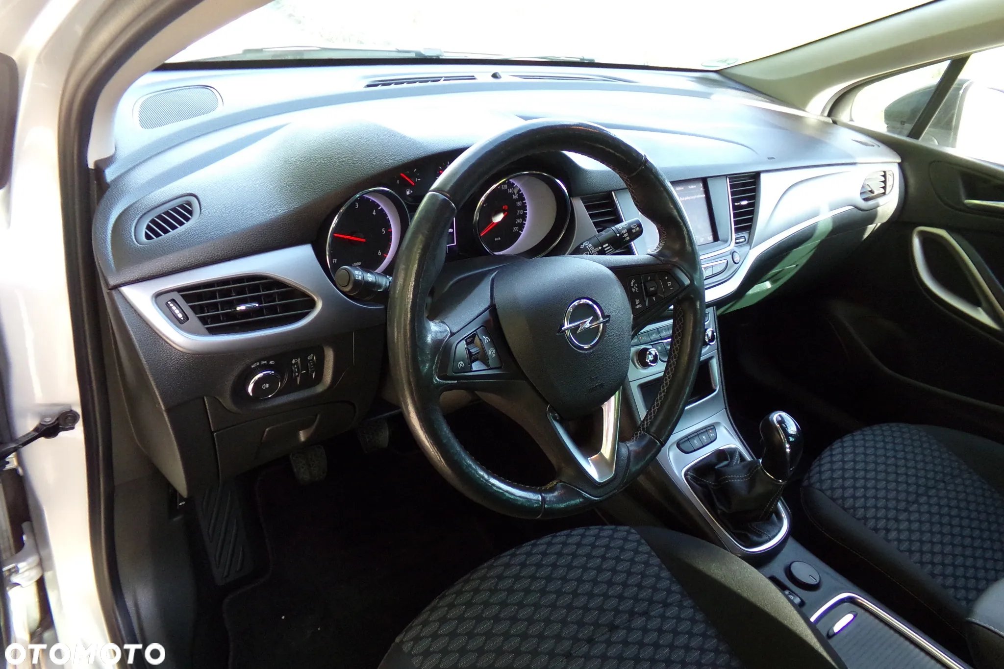 Opel Astra V 1.5 CDTI Ultimate S&S - 9