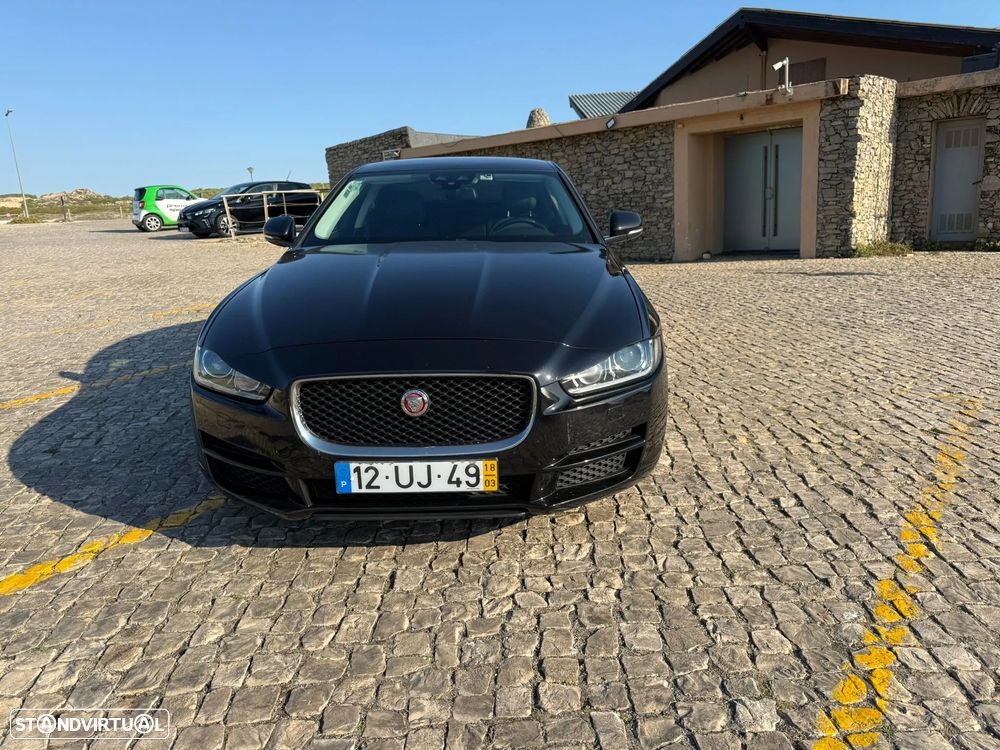 Jaguar XE 2.0 D Prestige Aut. - 1