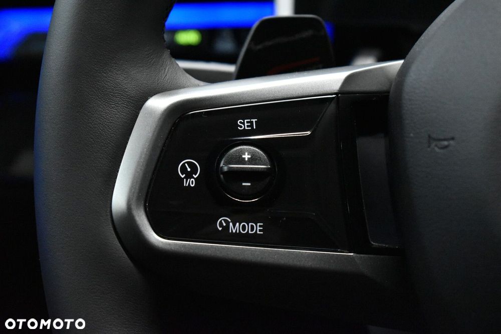BMW i5 - 14