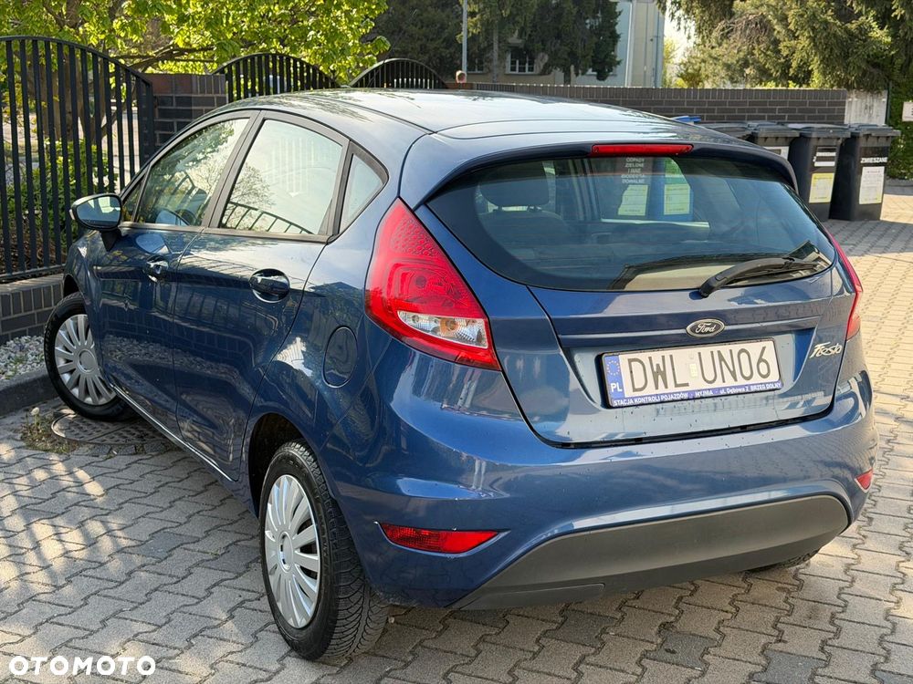 Ford Fiesta 1.25 Ambiente EU5 - 5