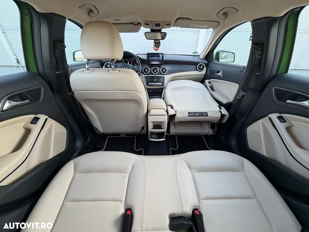 Mercedes-Benz GLA 200 d 7G-DCT Style - 10