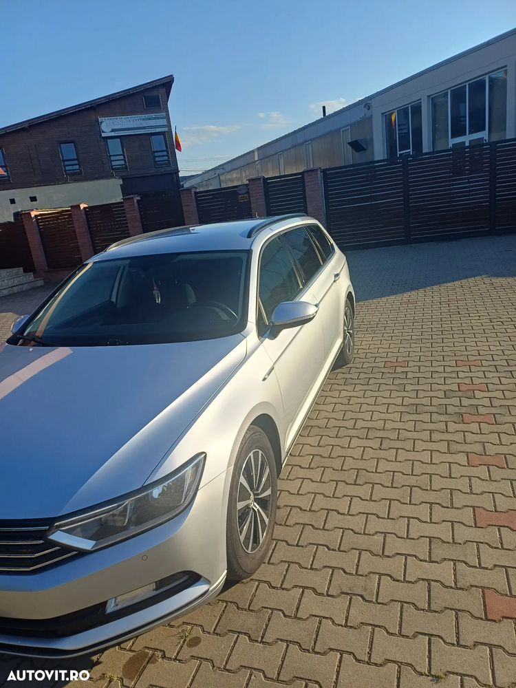 Volkswagen Passat 1.6 TDI Advance - 2