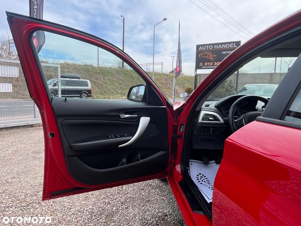 BMW Seria 1 116i Sport Line - 28