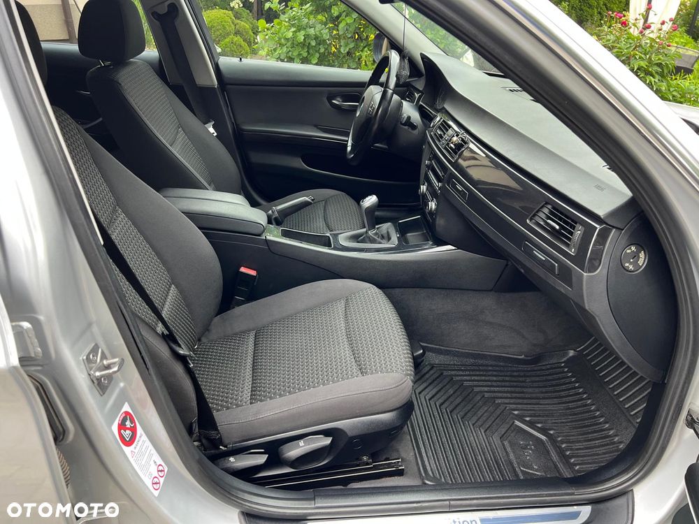 BMW Seria 3 318d Blue Performance - 21